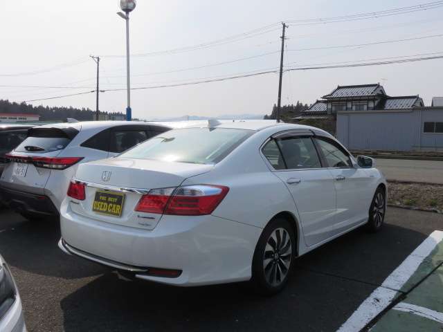 ホンダ アコード　ハイブリッド ２．０ ＥＸ H26年 (東北) 99