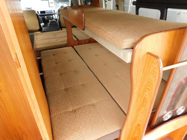 トヨタ ハイエースバン キャンピングカー H27年 (関東) 99
