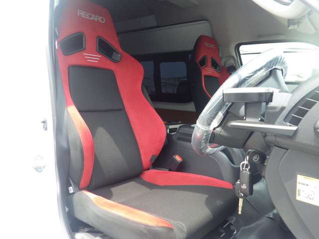 トヨタ ハイエースバン ２．８ ＤＸ ワイド スーパーロング ハイルーフ ディーゼルターボ ４ＷＤ R6年 () 99