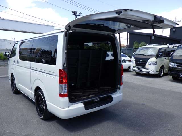 トヨタ ハイエースバン ２．８ スーパーＧＬ ダークプライムＩＩ ロングボディ ディーゼルターボ ４ＷＤ R2年 (関東) 99