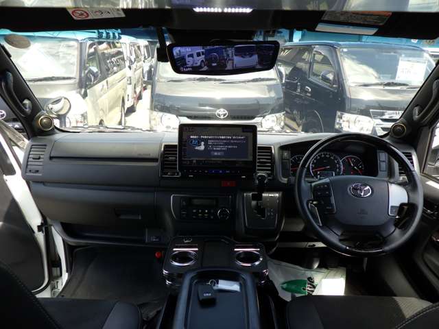 トヨタ ハイエースバン ２．８ スーパーＧＬ ダークプライムＩＩ ロングボディ ディーゼルターボ ４ＷＤ R2年 (関東) 99