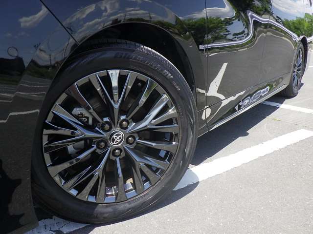 トヨタ ヴェルファイア　ハイブリッド ハイブリッド ２．５ Ｚプレミア Ｅ－ＦＯＵＲ ４ＷＤ R5年 (関東) 99