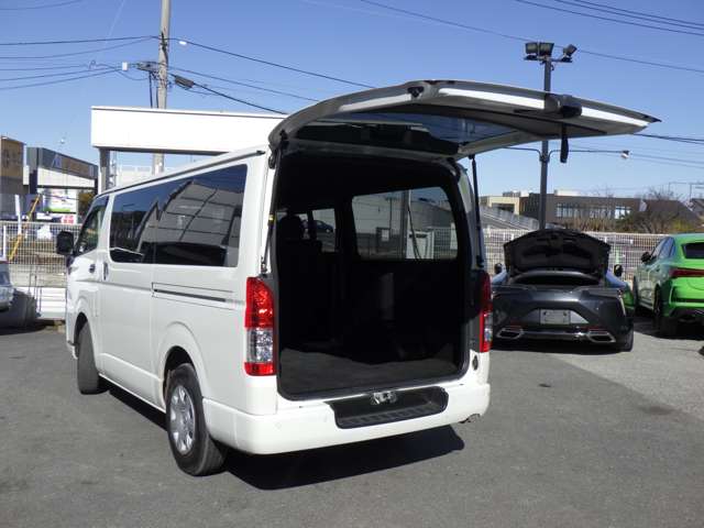 トヨタ ハイエースバン ２．８ スーパーＧＬ ダークプライムＩＩ ロングボディ ディーゼルターボ R4年 (関東) 99