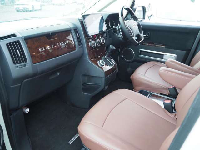 三菱 デリカ　Ｄ：５ ２．４ シャモニー ４ＷＤ H22年 (関東) 99