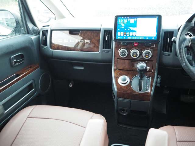 三菱 デリカ　Ｄ：５ ２．４ シャモニー ４ＷＤ H22年 (関東) 99