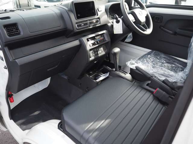 ダイハツ ハイゼットトラック ６６０ スタンダード ３方開 ４ＷＤ R7年 (関東) 99