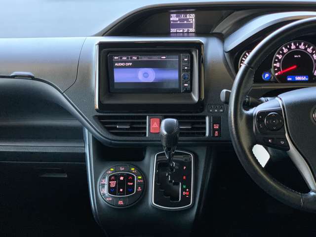 トヨタ ヴォクシー ２．０ ＺＳ ウェルキャブ サイドリフトアップシート車 脱着タイプ 電動式 ４ＷＤ H26年 (関東) 99