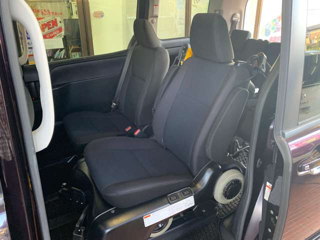 トヨタ ヴォクシー ２．０ ＺＳ ウェルキャブ サイドリフトアップシート車 脱着タイプ 電動式 ４ＷＤ H26年 (関東) 99