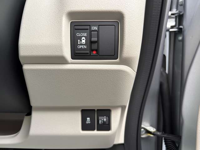 ホンダ Ｎ　ＢＯＸ ６６０ R8年 (関東) 99