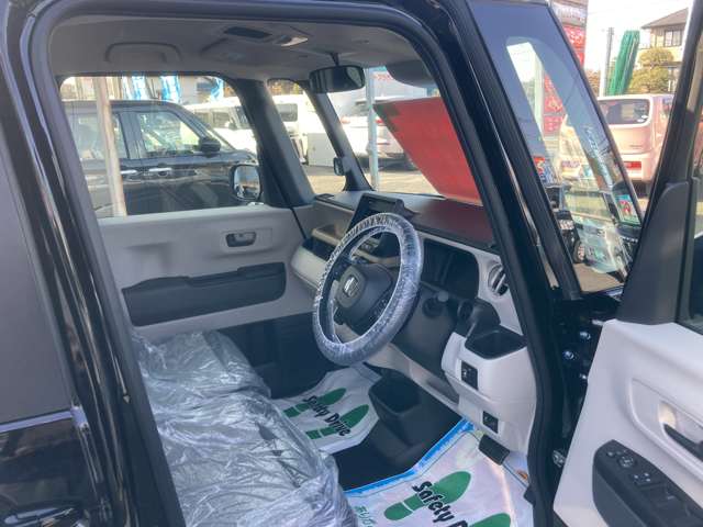ホンダ Ｎ　ＢＯＸ ６６０ R8年 (関東) 99