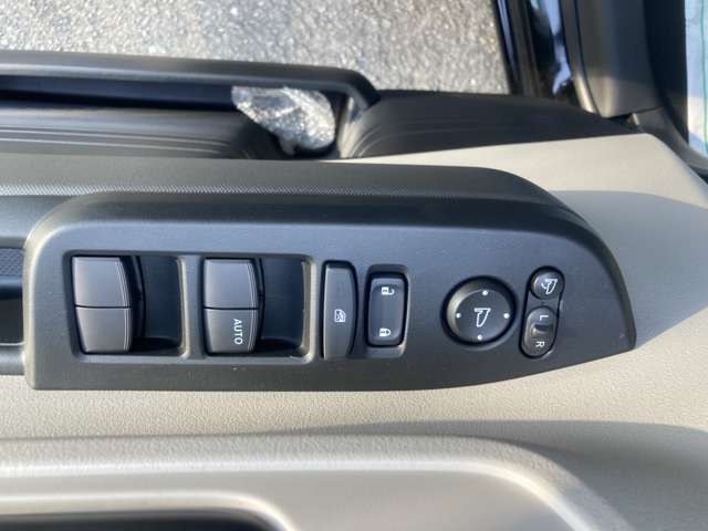 ホンダ Ｎ　ＢＯＸ ６６０ R8年 (関東) 99