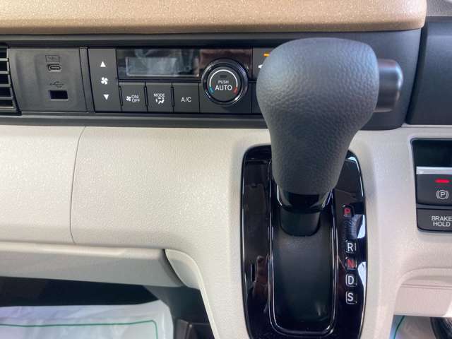 ホンダ Ｎ　ＢＯＸ ６６０ R8年 (関東) 99
