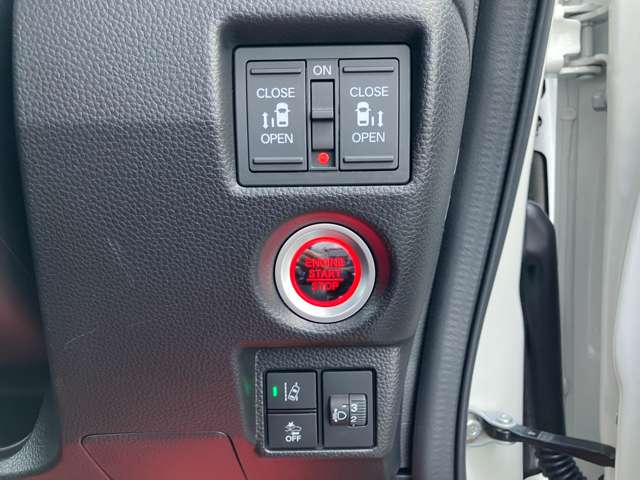 ホンダ Ｎ　ＢＯＸ カスタム ６６０ Ｌ ターボ R5年 (関東) 99