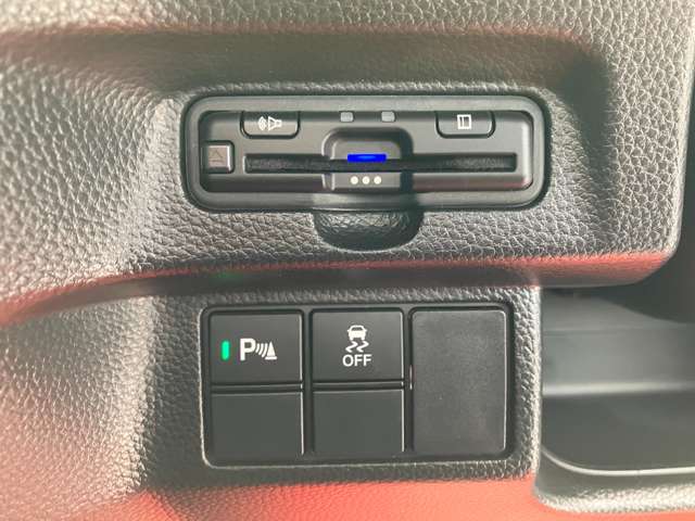 ホンダ Ｎ　ＢＯＸ カスタム ６６０ Ｌ R3年 (関東) 99