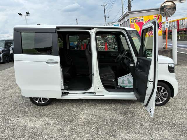 ホンダ Ｎ　ＢＯＸ カスタム ６６０ R8年 (関東) 99