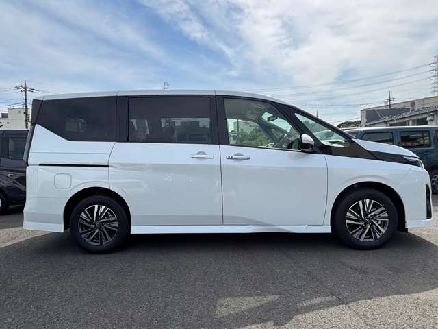 日産 セレナ １．４ Ｅ－ＰＯＷＥＲ ハイウェイスターＶ R8年 (関東) 99