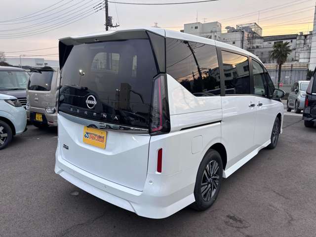 日産 セレナ ２．０ ハイウェイスターＶ R8年 (関東) 99