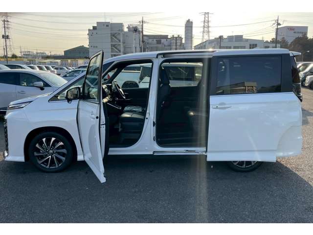 トヨタ ヴォクシー ２．０ Ｓ－Ｚ R7年 (関東) 99