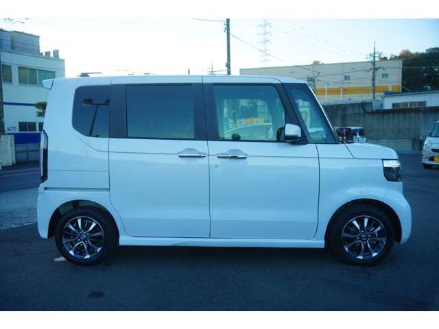 ホンダ Ｎ　ＢＯＸ カスタム ６６０ R8年 (関東) 99