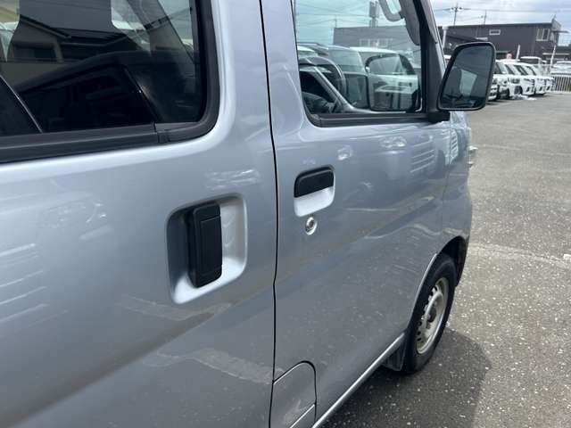 ダイハツ ハイゼットカーゴ ６６０ デラックス ハイルーフ R2年 (関東) 99