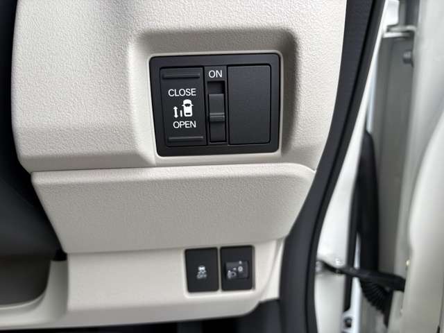 ホンダ Ｎ　ＢＯＸ ６６０ R8年 (関東) 99