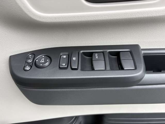 ホンダ Ｎ　ＢＯＸ ６６０ R8年 (関東) 99