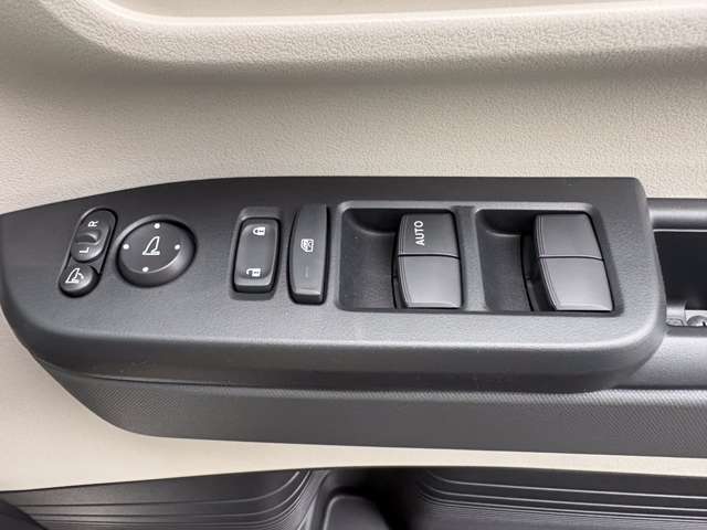 ホンダ Ｎ　ＢＯＸ ６６０ R7年 (関東) 99