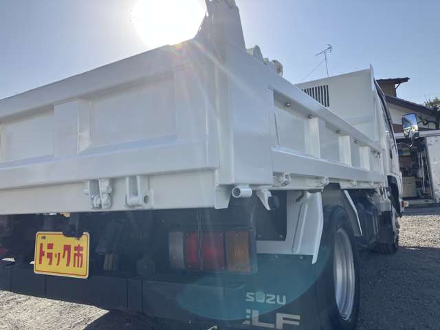 いすゞ エルフ 積載２Ｔ H28年 (関東) 99