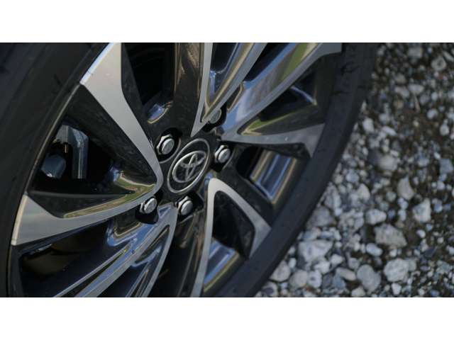 トヨタ ヴォクシー １．８ ハイブリッド Ｓ－Ｚ R8年 (関東) 99