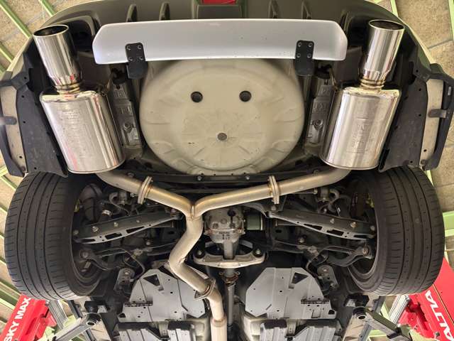 スバル ＷＲＸ　ＳＴＩ ＳＴＩ ２．０ ４ＷＤ R2年 (関東) 99