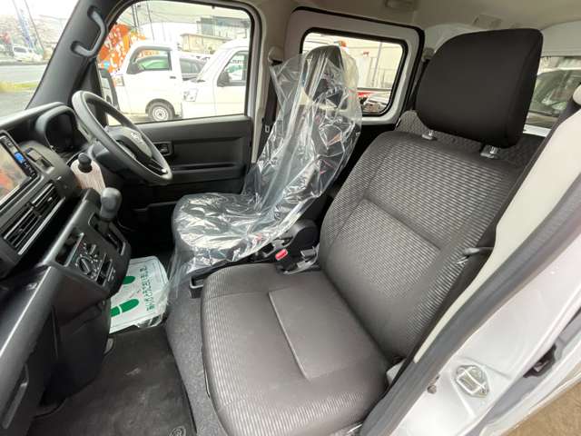 ダイハツ ハイゼットカーゴ ６６０ クルーズターボ ４ＷＤ R6年 (関東) 99