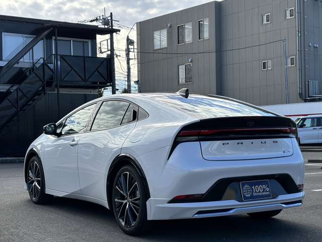 トヨタ プリウス ２．０ Ｚ R8年 (関東) 99