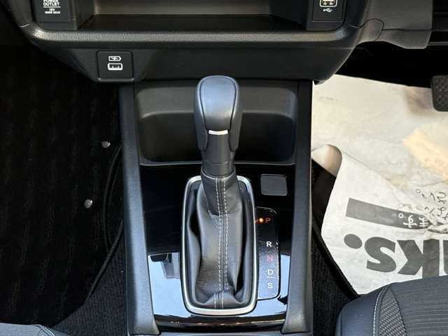 ホンダ ＷＲ−Ｖ １．５ Ｚ R8年 (関東) 99