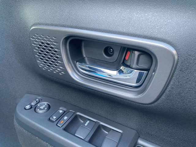 ホンダ Ｎ　ＢＯＸ カスタム ６６０ ターボ R8年 (関東) 99
