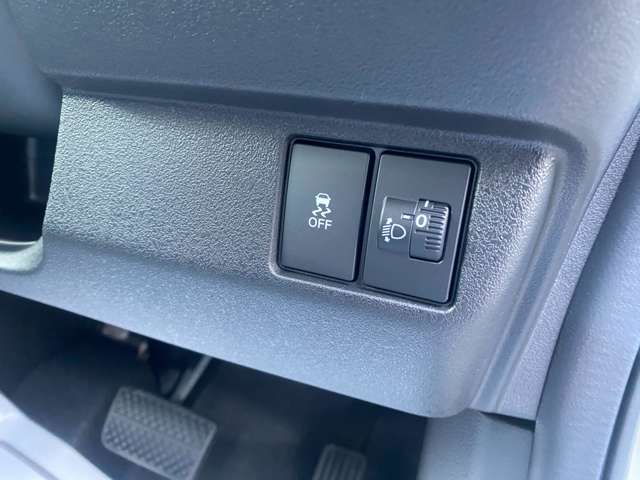 ホンダ Ｎ　ＢＯＸ カスタム ６６０ ターボ R8年 (関東) 99
