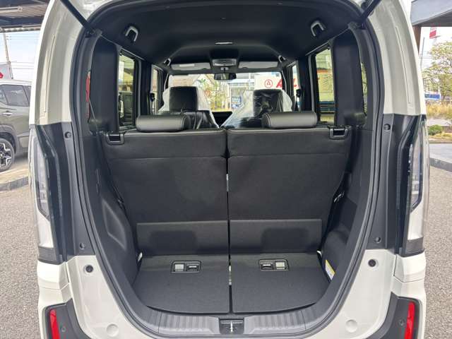 ホンダ Ｎ　ＢＯＸ カスタム ６６０ ターボ コーディネートスタイル モノトーン R8年 (関東) 99