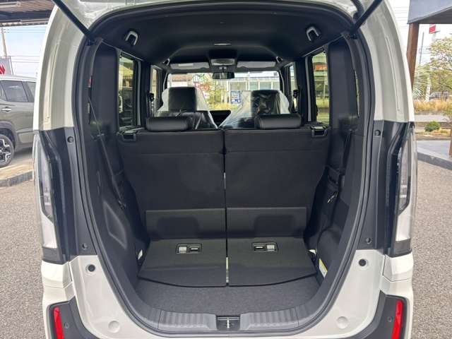 ホンダ Ｎ　ＢＯＸ カスタム ６６０ ターボ コーディネートスタイル モノトーン R8年 (関東) 99