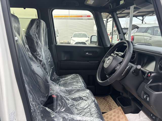ホンダ Ｎ　ＢＯＸ カスタム ６６０ ターボ コーディネートスタイル モノトーン R8年 (関東) 99