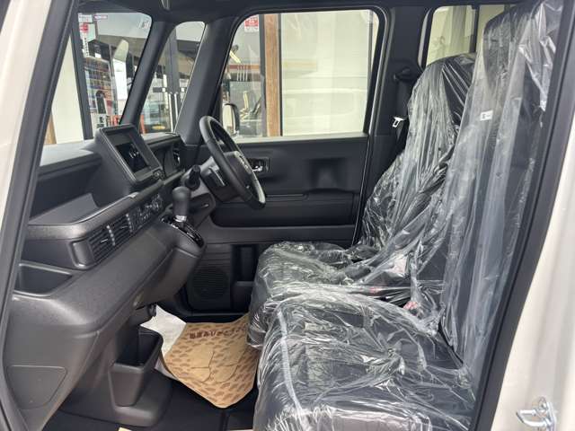 ホンダ Ｎ　ＢＯＸ カスタム ６６０ ターボ コーディネートスタイル モノトーン R8年 (関東) 99