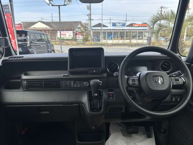 ホンダ Ｎ　ＢＯＸ カスタム ６６０ ターボ コーディネートスタイル モノトーン R8年 (関東) 99
