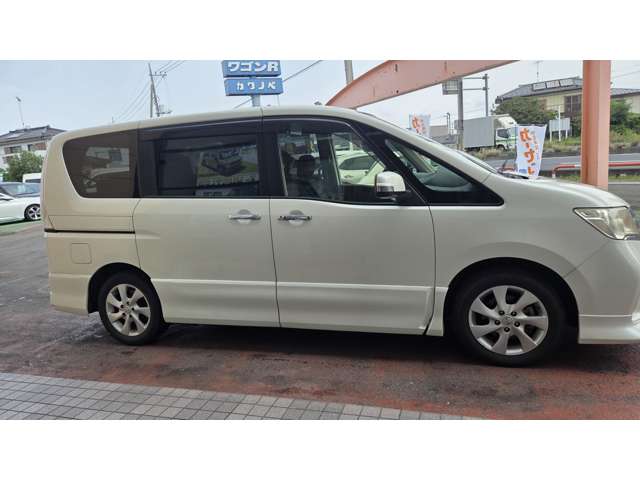 日産 セレナ ２．０ ハイウェイスター Ｖセレクション H24年 (関東) 99