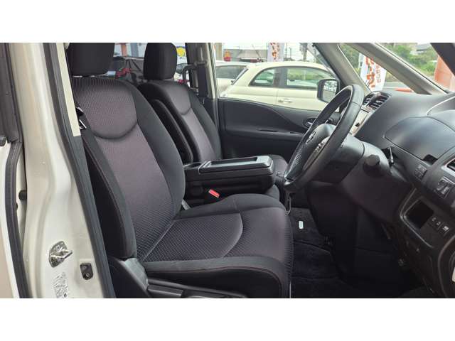 日産 セレナ ２．０ ハイウェイスター Ｖセレクション H24年 (関東) 99