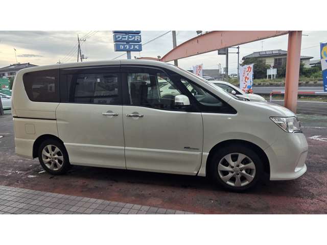 日産 セレナ ２．０ ハイウェイスター Ｓ－ＨＹＢＲＩＤ H25年 (関東) 99
