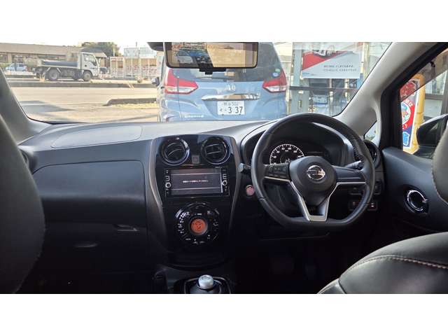 日産 ノート １．２ Ｅ－ＰＯＷＥＲ メダリスト H28年 (関東) 99