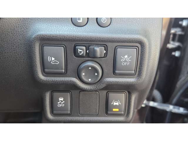 日産 ノート １．２ Ｅ－ＰＯＷＥＲ メダリスト H28年 (関東) 99