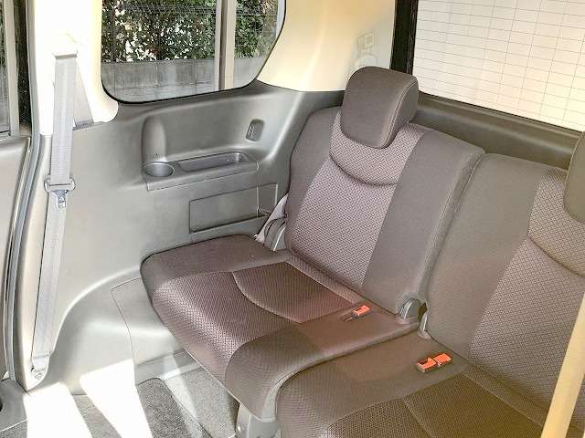 日産 セレナ ２．０ ハイウェイスター Ｓ－ＨＹＢＲＩＤ Ｖエアロモード H25年 (関東) 99