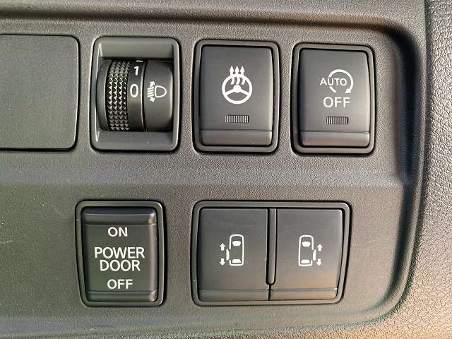 日産 セレナ ２．０ ＸＶ R1年 (関東) 99