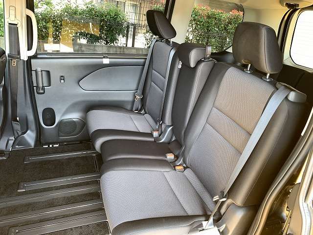 日産 セレナ ２．０ ＸＶ R1年 (関東) 99