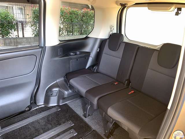 日産 セレナ ２．０ ＸＶ R1年 (関東) 99