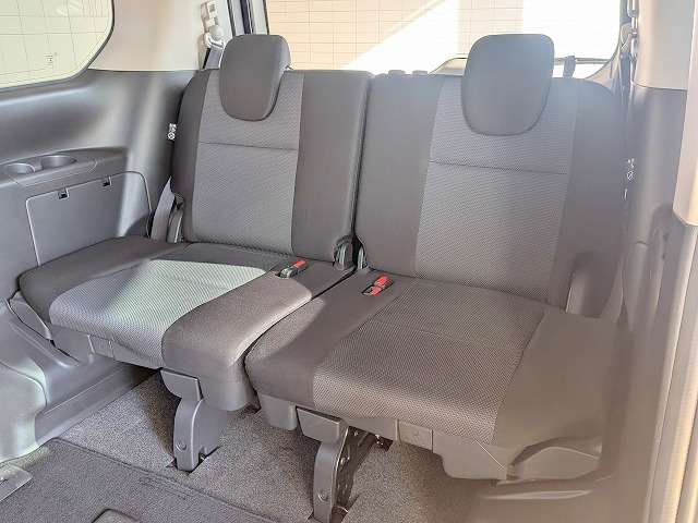日産 セレナ １．２ Ｅ－ＰＯＷＥＲ ＸＶ R4年 (関東) 99